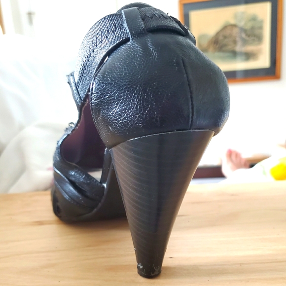 Unlisted peep-toe high heeled booties. size: 8 Black - Picture 8 of 8